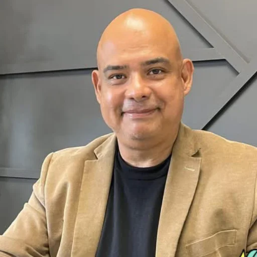 Luxury Properties and Real Estate - Carlos Edgard López